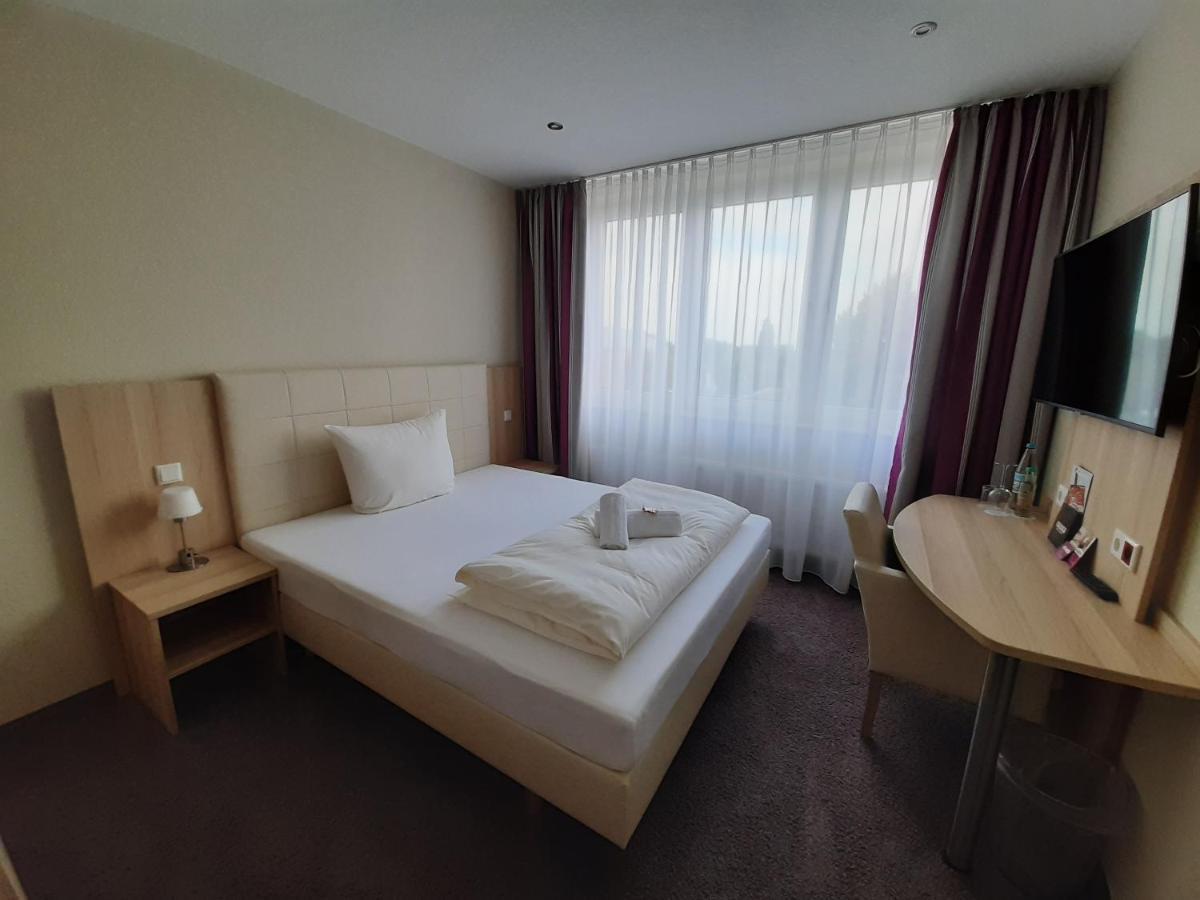 Hotel Siebenschlaefer Am Wasserturm 阿尔斯多夫 外观 照片