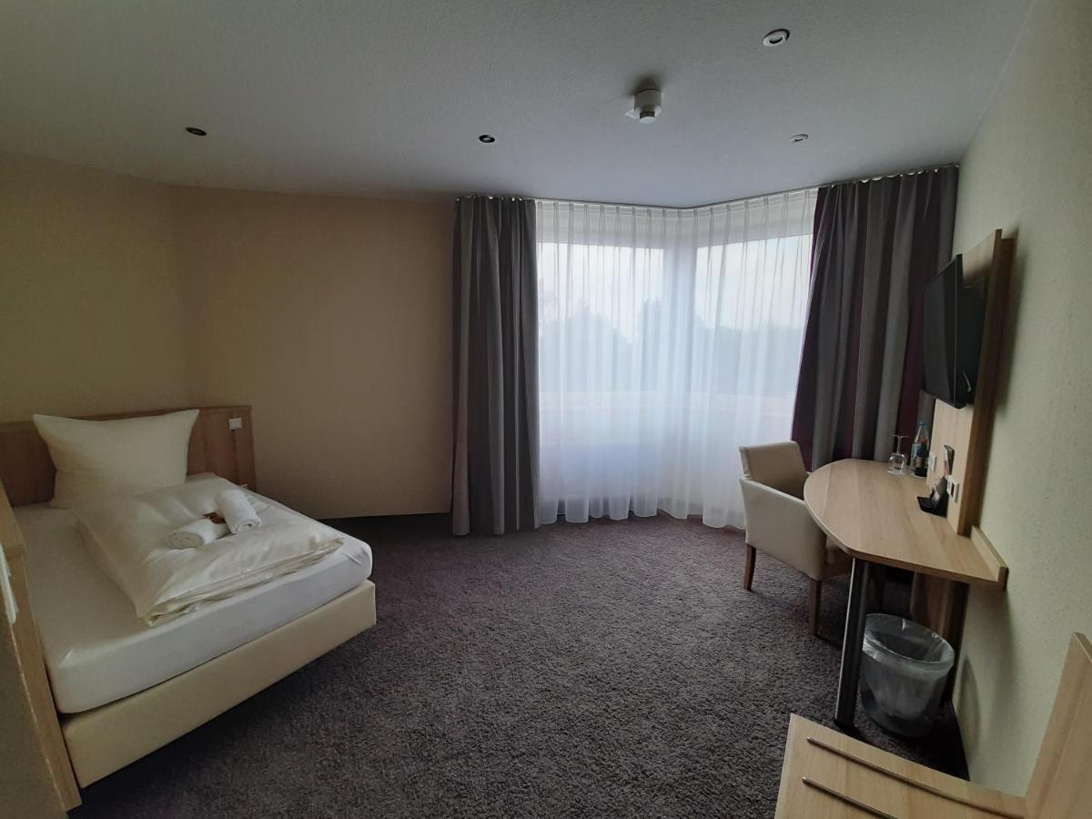 Hotel Siebenschlaefer Am Wasserturm 阿尔斯多夫 外观 照片
