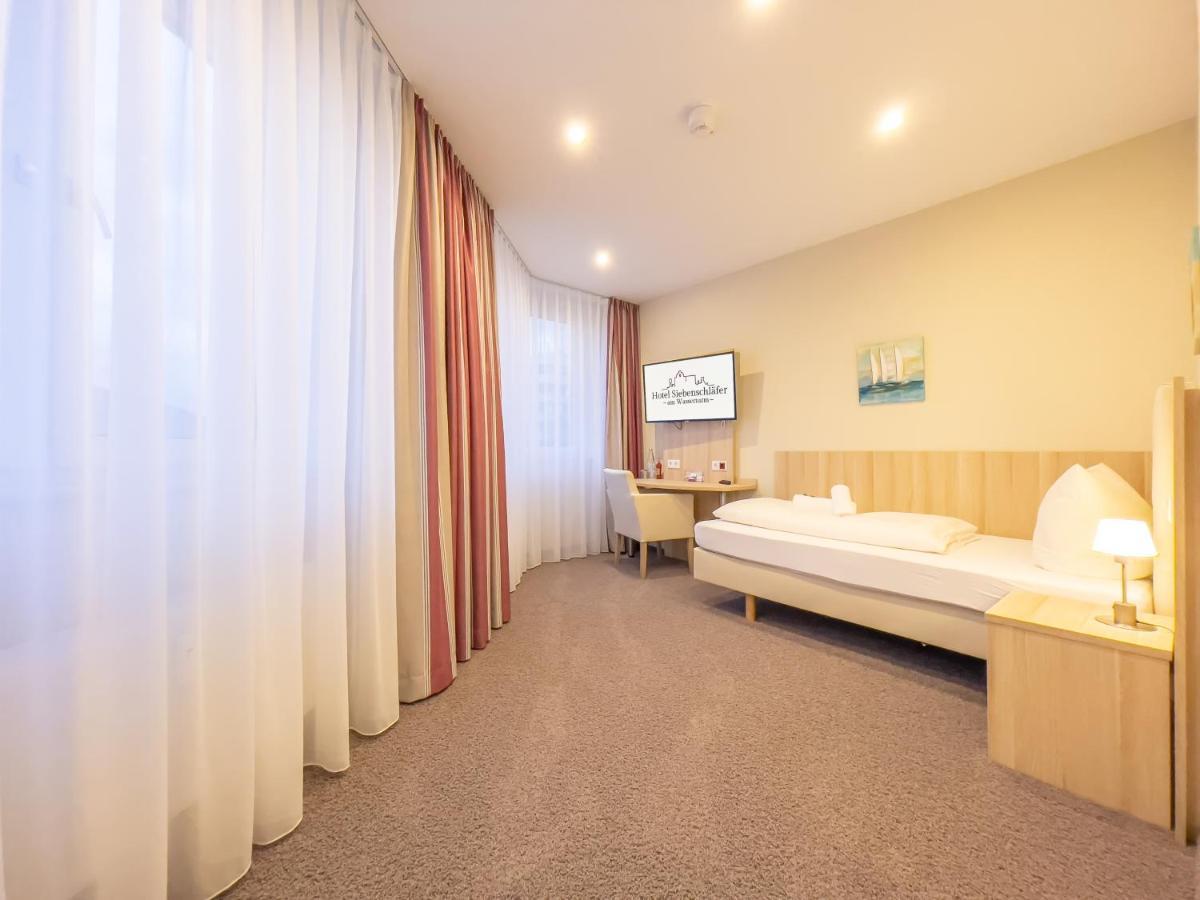 Hotel Siebenschlaefer Am Wasserturm 阿尔斯多夫 外观 照片